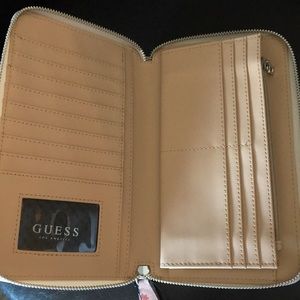 Guess Bags - New Lg. Guess Japanese Garden Wallet Clutch Guess Bags - New Lg. Guess Japanese Garden Wallet Clutch